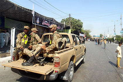 Пакистанская армия начала наступление на «Талибан»