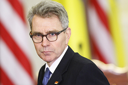 Посол США похвастался ослаблением украинских олигархов