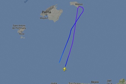 Пропавший над Средиземным морем самолет приземлился в Алжире