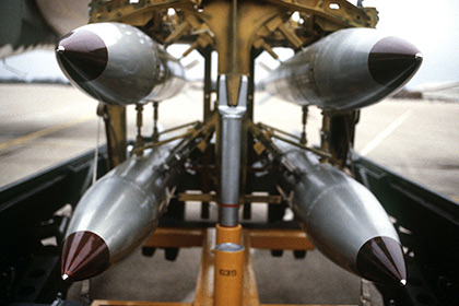 В США приступили к подготовке производства новых ядерных бомб B61-12
