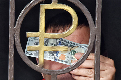 ВЭБ предсказал доллару обвал до 53 рублей