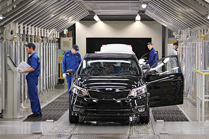 За месяц двадцать компаний изменили цены на автомобили в России