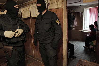 Задержанные в Москве наркодилеры сбывали метадон через интернет-магазин