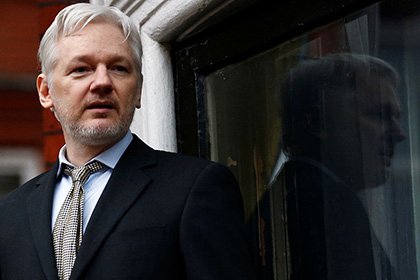 Основателю WikiLeaks отключили интернет