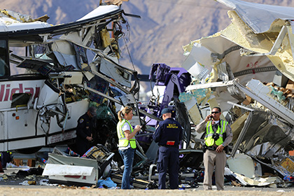 В автокатастрофе в Калифорнии погибли 13 человек
