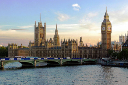 В Британии задержали подозреваемого в изнасиловании в парламенте