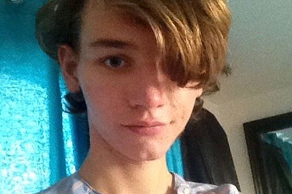 В Великобритании школьник-трангендер получил право носить форму для девочек