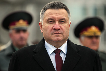 Аваков поддержал сорвавших допрос Януковича боевиков «Правого сектора»