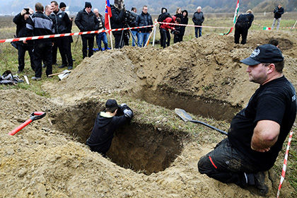 Братья-словаки победили в чемпионате гробокопателей