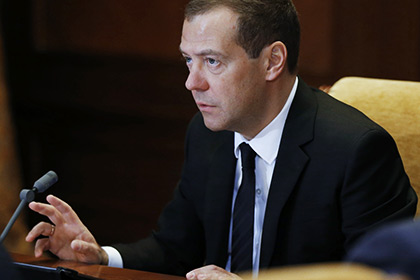 Медведев снял ограничения на продажу пакета акций «Роснефти»