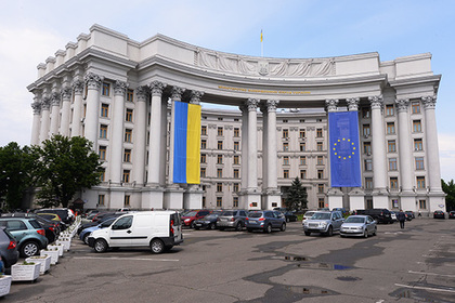 МИД Украины прокомментировал срыв переговоров Порошенко и Атамбаева