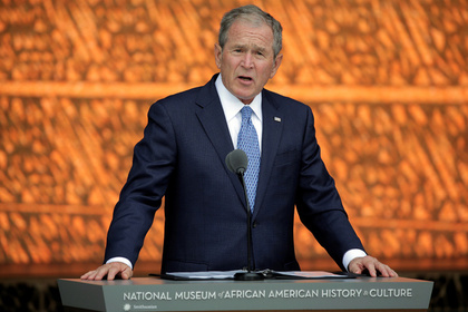 Окружение Джорджа Буша-младшего опровергло слухи о поддержке Клинтон