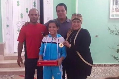 Отец чемпионки Африки по вольной борьбе забил свою дочь до смерти из-за соцсетей