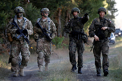 Польша заявила о начале размещения батальона НАТО на своей территории