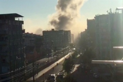 При подрыве заминированного автомобиля в Турции погиб один человек