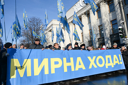 Протестующие заметили в центре Киева колонну автозаков