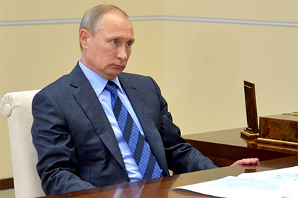 Путин поручил выплатить всем пенсионерам по пять тысяч рублей