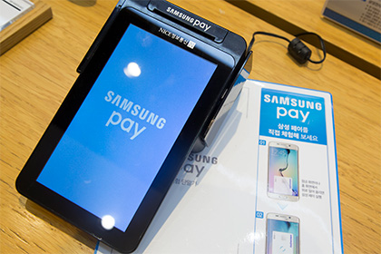 Сбербанк запустит сервис Samsung Pay c 8 ноября