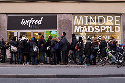 Сеть магазинов просроченных продуктов заработала в Копенгагене