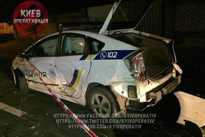 Сын украинского депутата Игоря Молотка протаранил полицейскую машину в Киеве