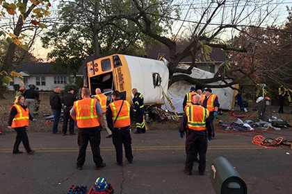 В ДТП со школьным автобусом в США погибли шесть детей