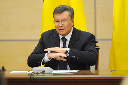 В Киеве начали допрос Януковича