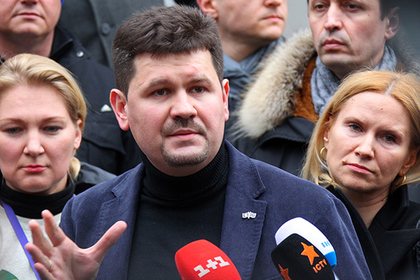 В Киеве разговор Порошенко с пранкерами назвали частью гибридной войны
