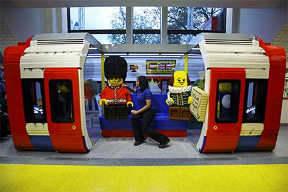 В Лондоне открылся крупнейший магазин Lego