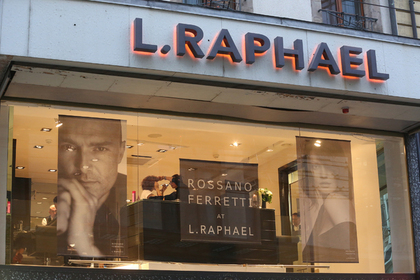 В салонах L.Raphael предложили «невидимую стрижку»