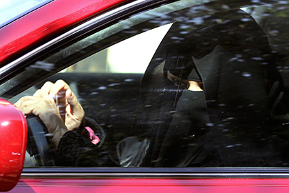 В Саудовской Аравии отказались обсуждать право женщин управлять автомобилем