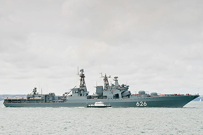 «Вице-адмирал Кулаков» отбуксирует потерявшее ход украинское судно к Криту