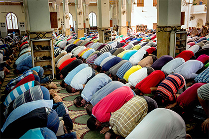 Власти Франции закрыли четыре мечети в столичном регионе