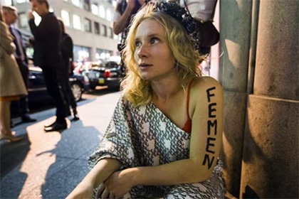 Активистку Femen арестовали в Нью-Йорке за проституцию