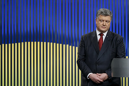 Киев пригрозил судом публикующим компромат на Порошенко британским СМИ