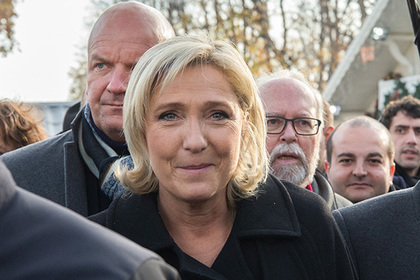 Ле Пен назвала сроки гипотетического референдума о выходе Франции из ЕС