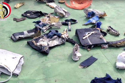 На телах погибших в катастрофе самолета EgyptAir обнаружены следы взрывчатки