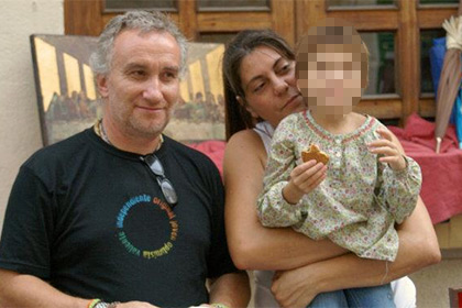 Испанских родителей-мошенников заподозрили в сексуальной эксплуатации дочери