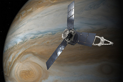 Получен снимок гигантского вихря на Юпитере