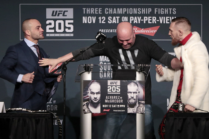 Президент UFC предложит по 25 миллионов долларов Макгрегору и Мэйуэзеру за бой