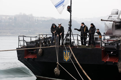 В ФСБ рассказали об обстреле российской буровой платформы с судна ВМС Украины