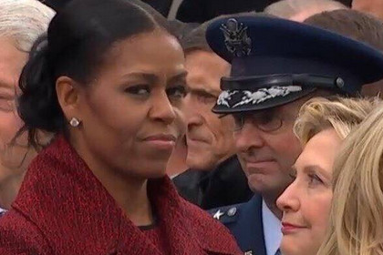 Выражение лица Мишель Обамы на инаугурации Трампа стало мемом