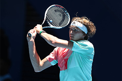 Зверев обыграл Федерера на турнире в Австралии