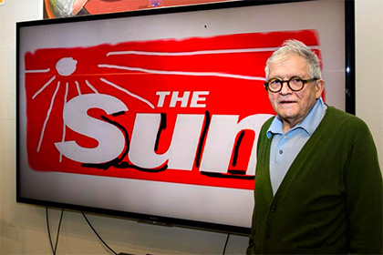 Дэвид Хокни переработал логотип таблоида The Sun с помощью iPad