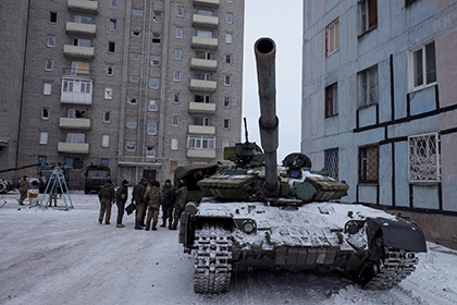 Минобороны Украины объяснило присутствие танков в Авдеевке