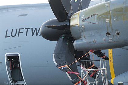 Новый самолет министра обороны ФРГ сломался во время первого рейса
