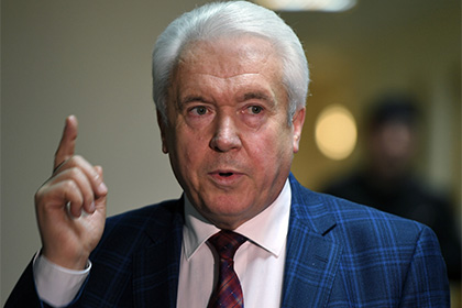 Бывший депутат Рады назвал три готовых к свержению Порошенко клана