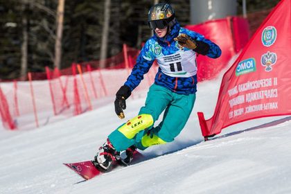 Глухие московские сноубордисты оформили золотой дубль на Спартакиаде
