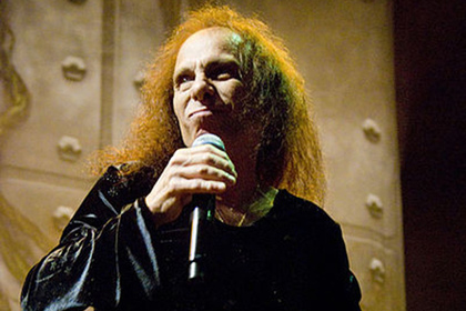 Голограмма умершего в 2010 году музыканта Ронни Джеймса Дио отправится в тур