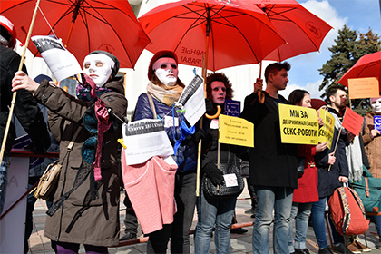 Колонна проституток прошла маршем по Киеву