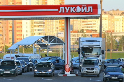 «Лукойл» собрался продать иностранцам треть своих АЗС в России
